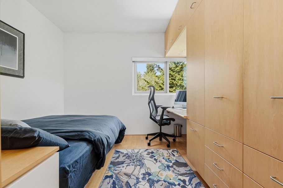 4056 W 36th Avenue Vancouver, BC - 30