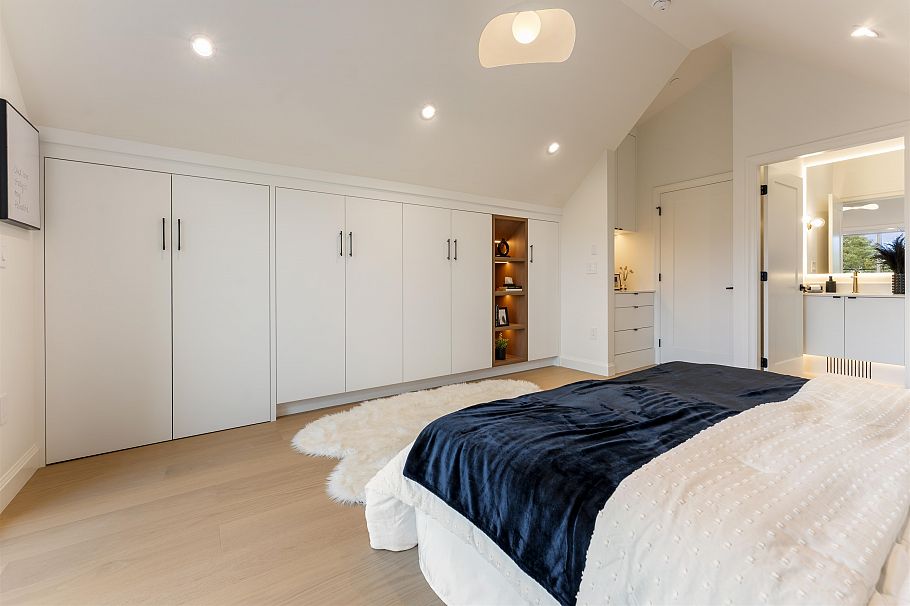 1 2256 Pender Street Vancouver, BC - 29