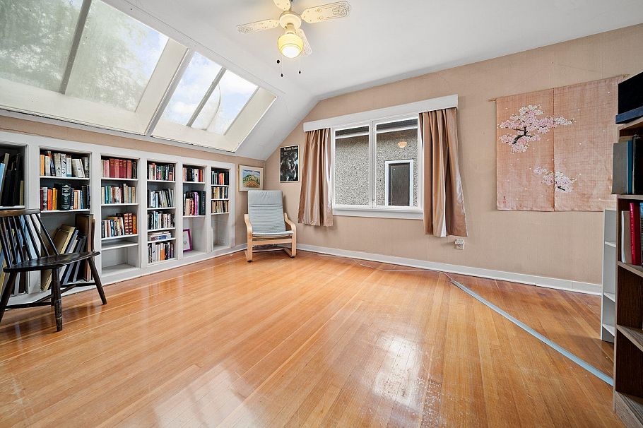 4311 W 14th Avenue Vancouver, BC - 13