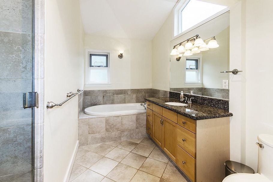 4063 W 33rd Avenue Vancouver, BC - 17