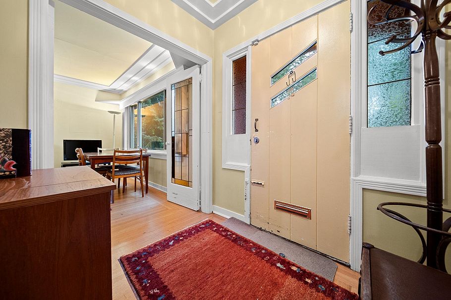 4311 W 14th Avenue Vancouver, BC - 7