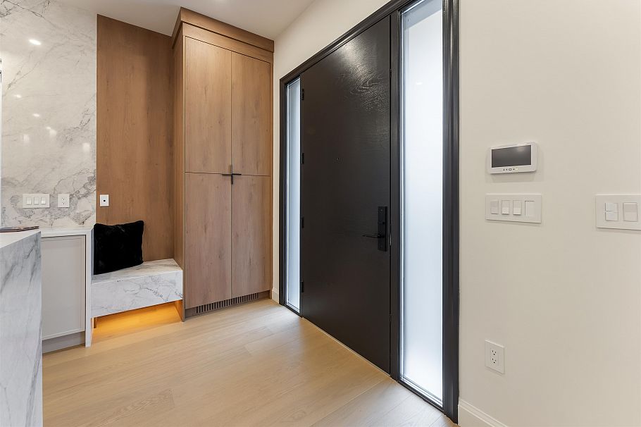 1 2256 Pender Street Vancouver, BC - 7