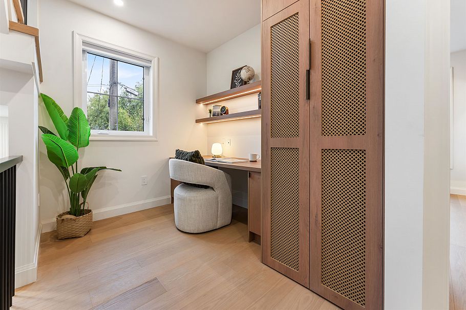 2 2256 E Pender Street Street Vancouver, BC - 17