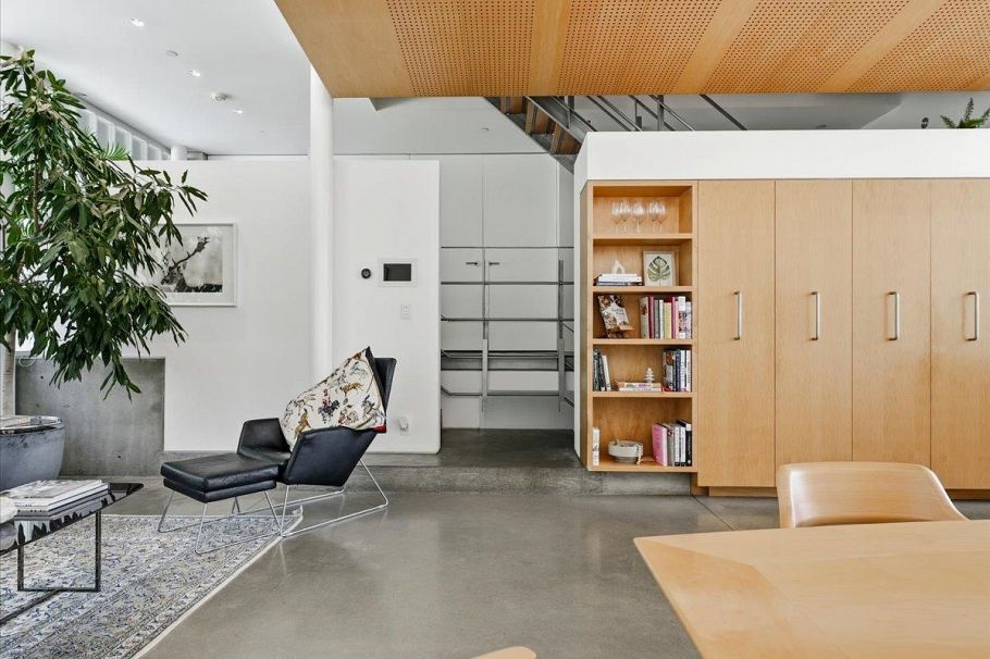 4056 W 36th Avenue Vancouver, BC - 9