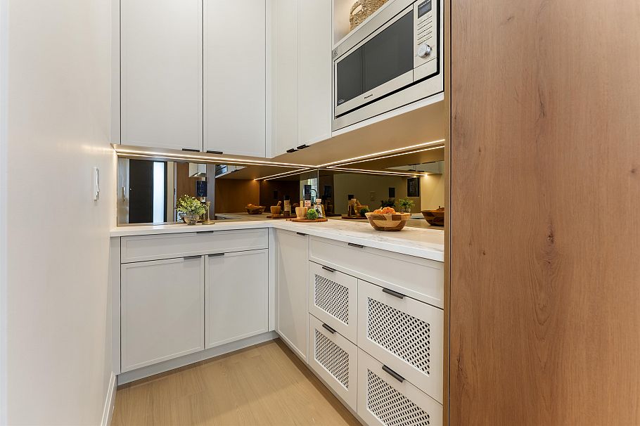 1 2256 Pender Street Vancouver, BC - 12
