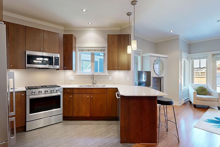 839 W 14th Avenue Vancouver, BC - 7