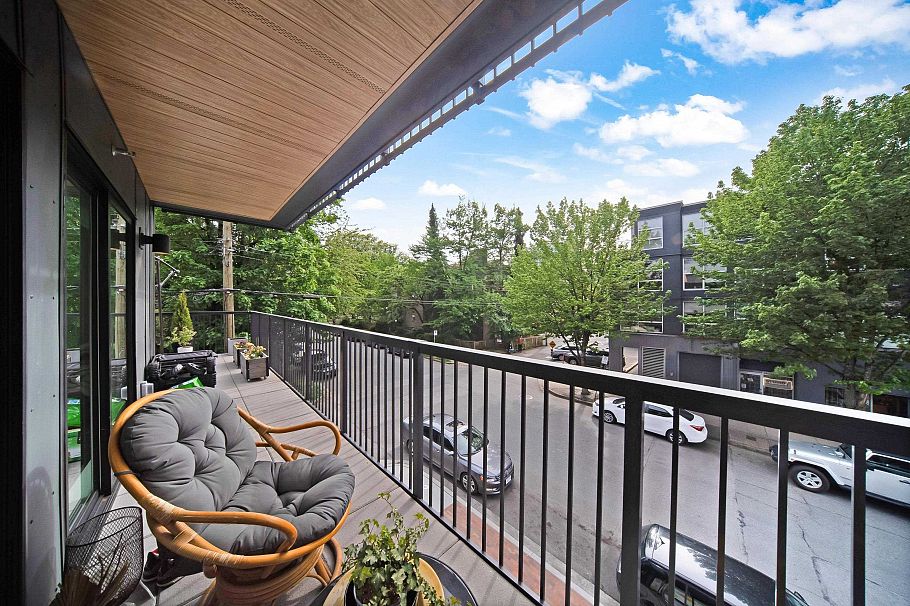 221 2520 Guelph Street Vancouver, BC - 21