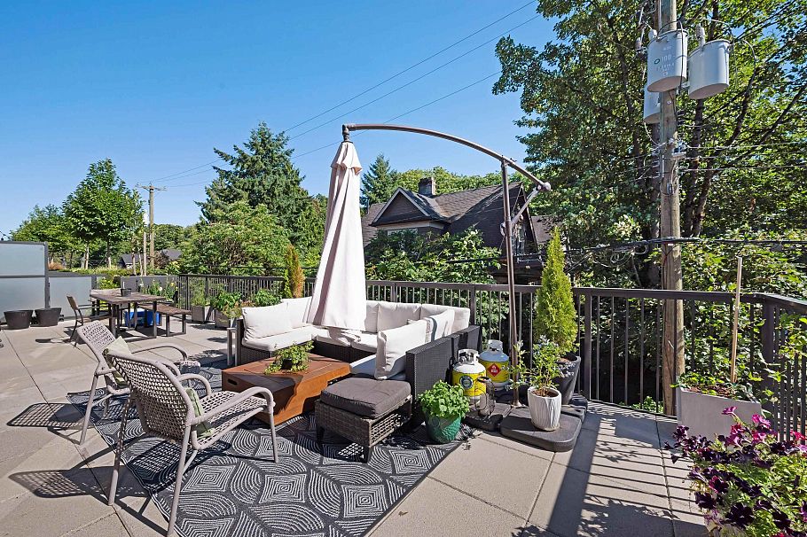 221 2520 Guelph Street Vancouver, BC - 19