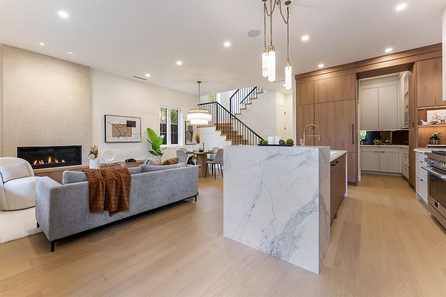 1 2256 Pender Street Vancouver, BC - 3