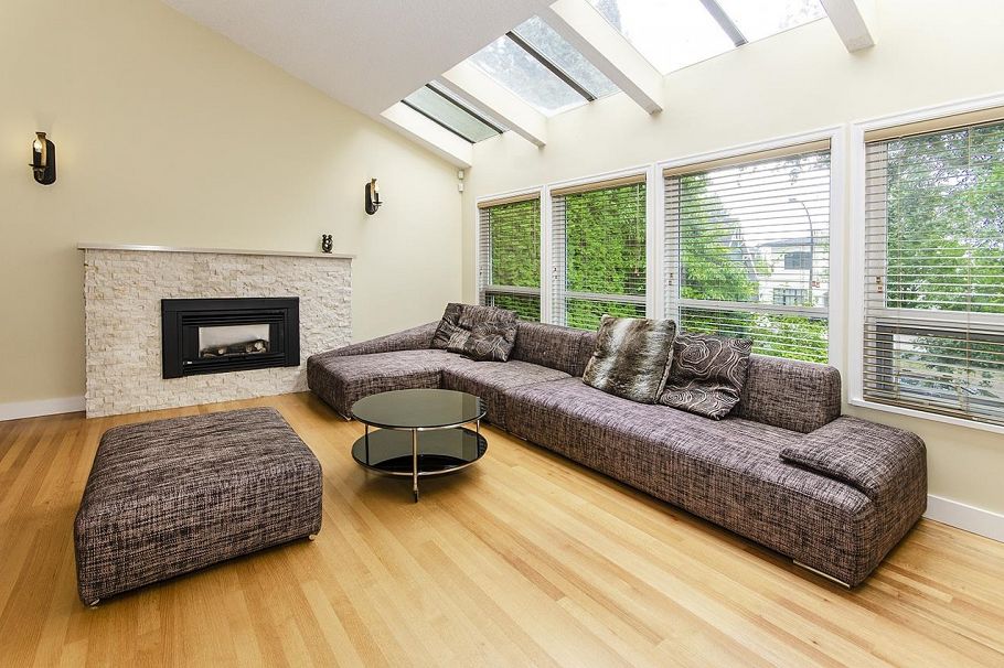 4063 W 33rd Avenue Vancouver, BC - 5