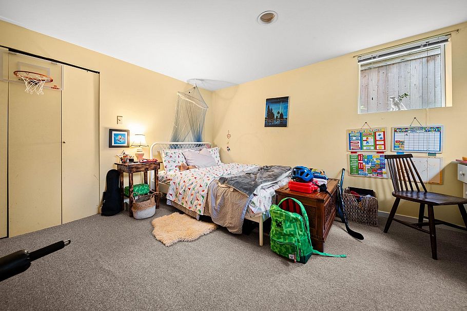 4311 W 14th Avenue Vancouver, BC - 23