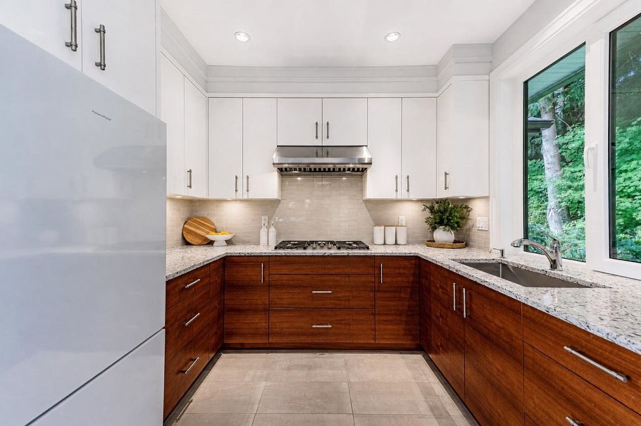 4816 Skyline Drive North Vancouver, BC - 17