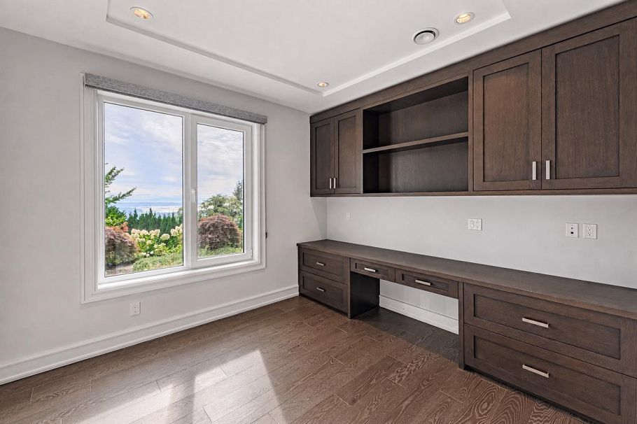 4816 Skyline Drive North Vancouver, BC - 27