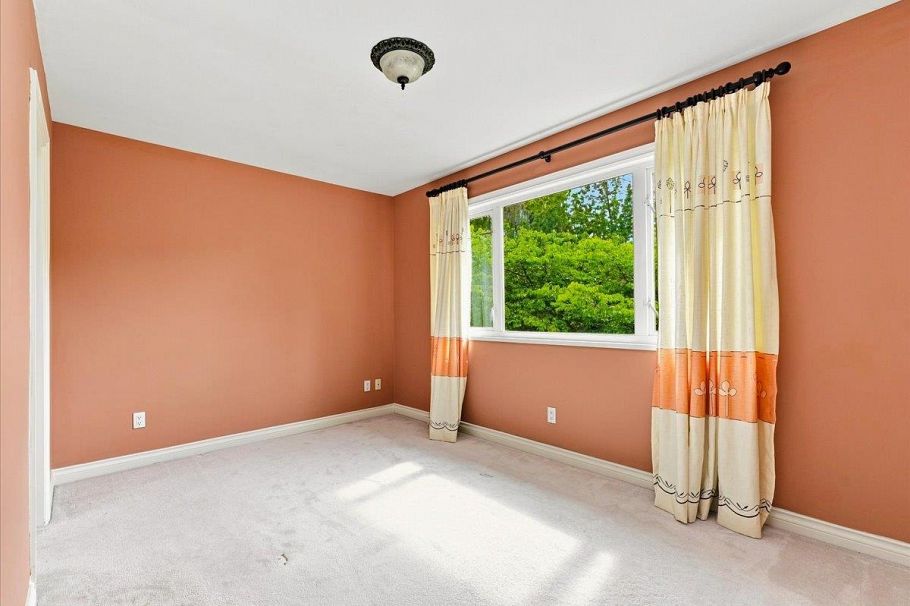 2579 W 45th Avenue Vancouver, BC - 22