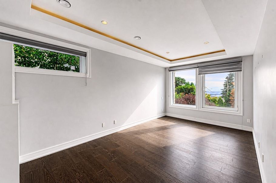 4816 Skyline Drive North Vancouver, BC - 31