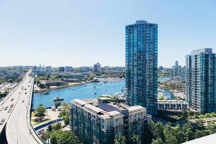 1785 87 Nelson Street Vancouver, BC - 2