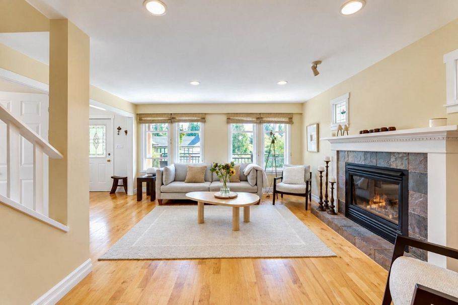 272 E Osborne Road North Vancouver, BC - 5