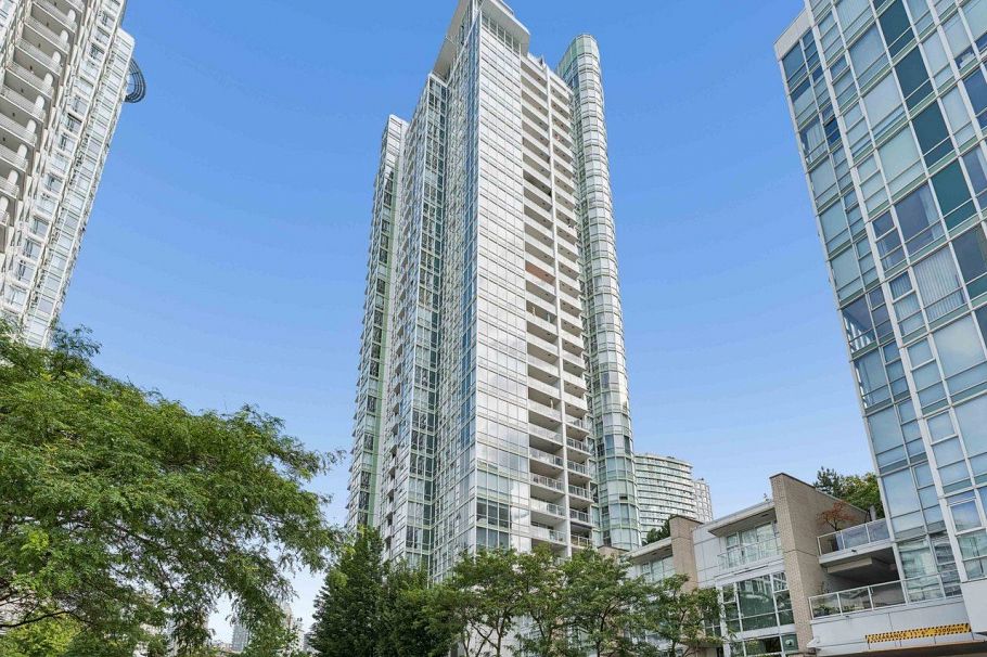 3202 193 Aquarius Mews Vancouver, BC - 39
