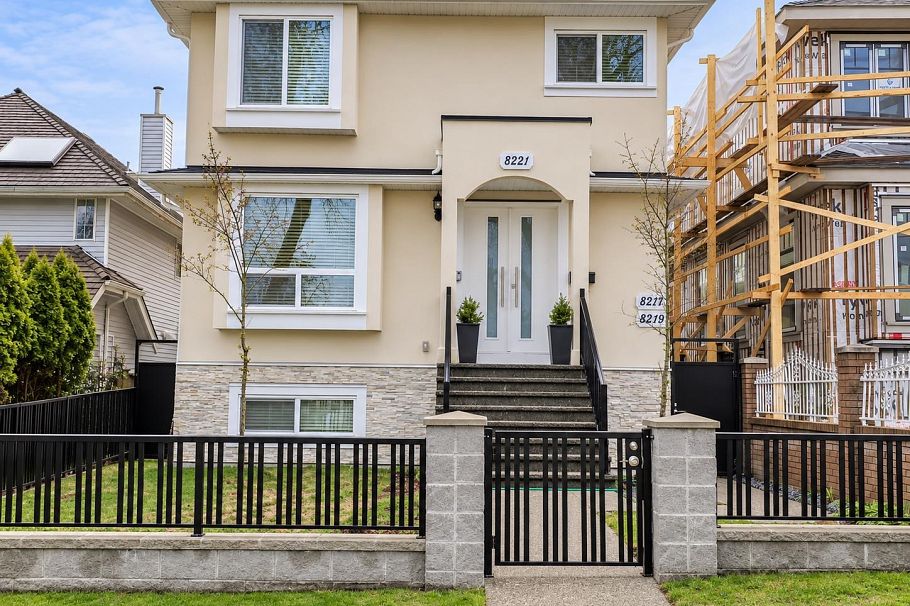 8221 Fremlin Street Vancouver, BC - 18