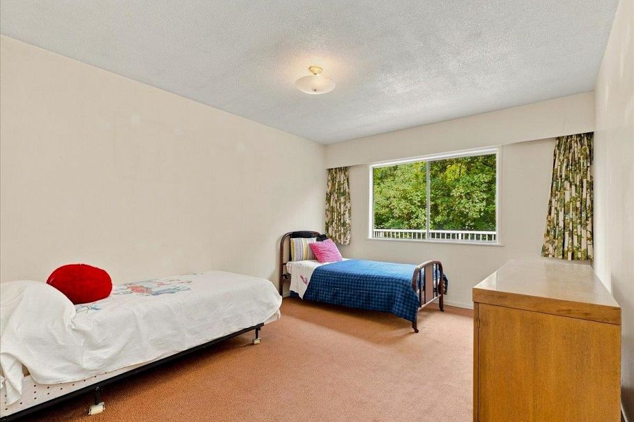 2206 E 8th Avenue Vancouver, BC - 22