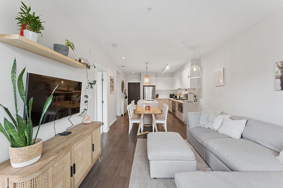 210 625 E 3rd Street North Vancouver, BC - 8