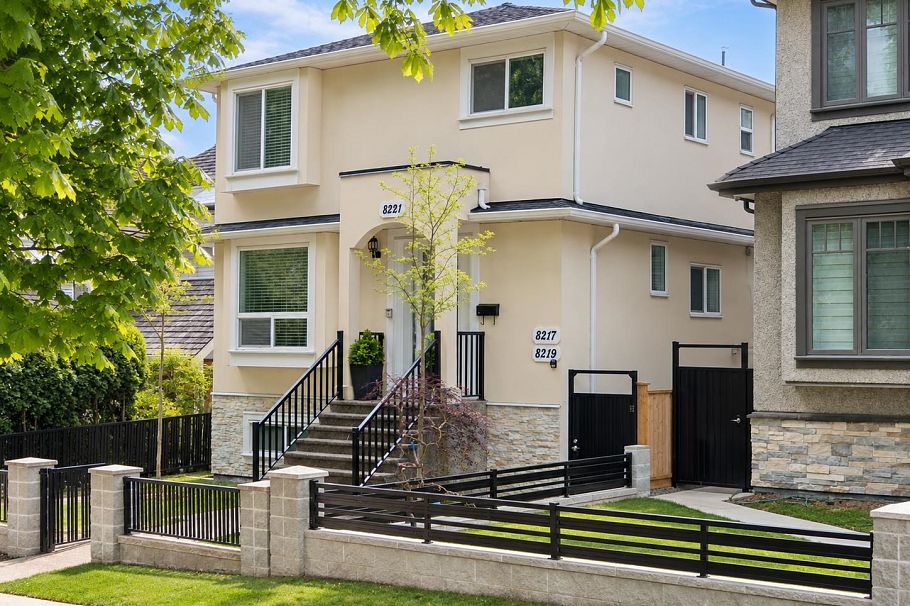 8221 Fremlin Street Vancouver, BC - 1