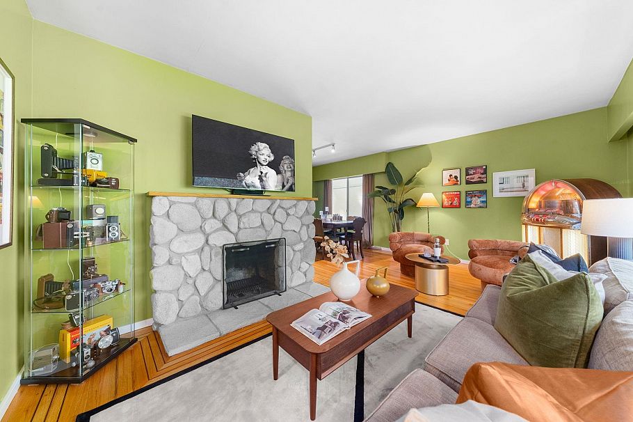 2011 Bridgman Avenue North Vancouver, BC - 9