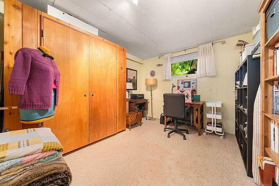 2011 Bridgman Avenue North Vancouver, BC - 26