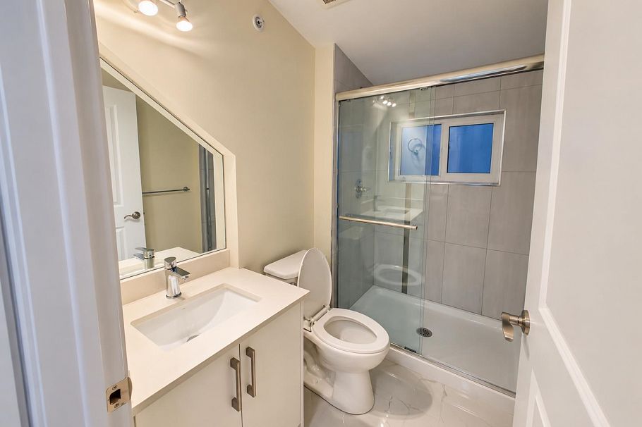 8221 Fremlin Street Vancouver, BC - 12