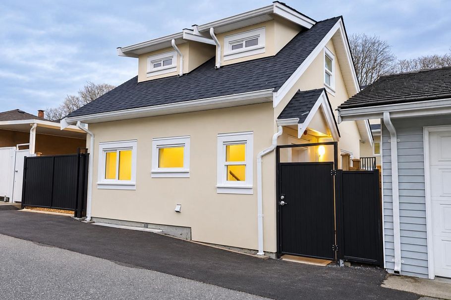8221 Fremlin Street Vancouver, BC - 19