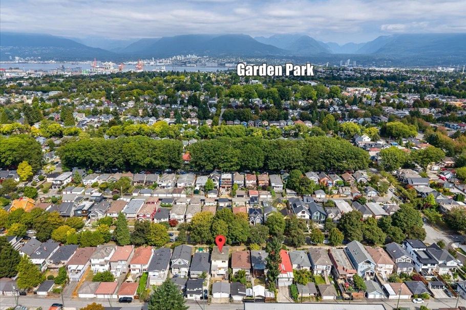 2206 E 8th Avenue Vancouver, BC - 7