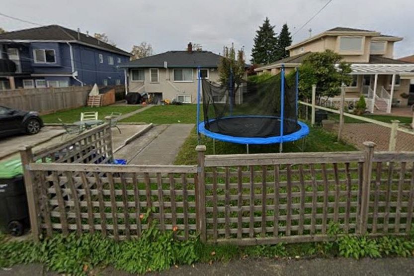6598 Doman Street Vancouver, BC - 24