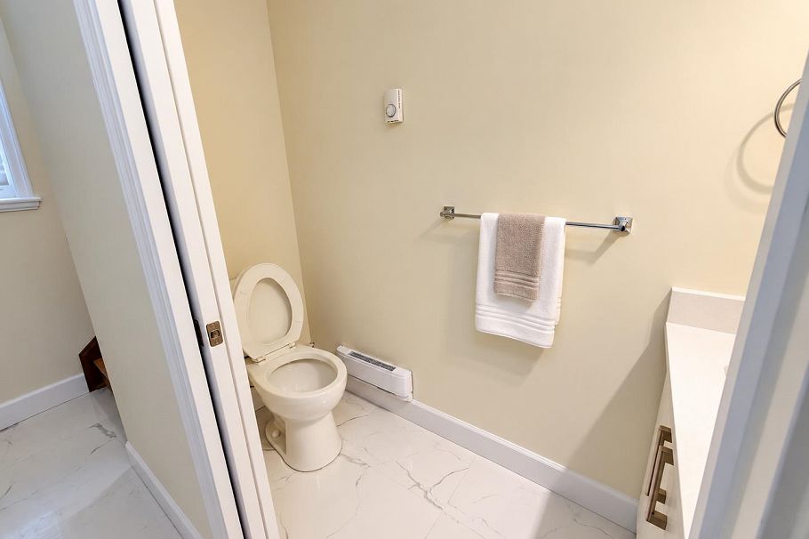 8221 Fremlin Street Vancouver, BC - 15