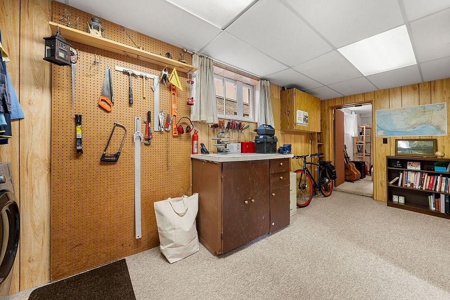 2011 Bridgman Avenue North Vancouver, BC - 28