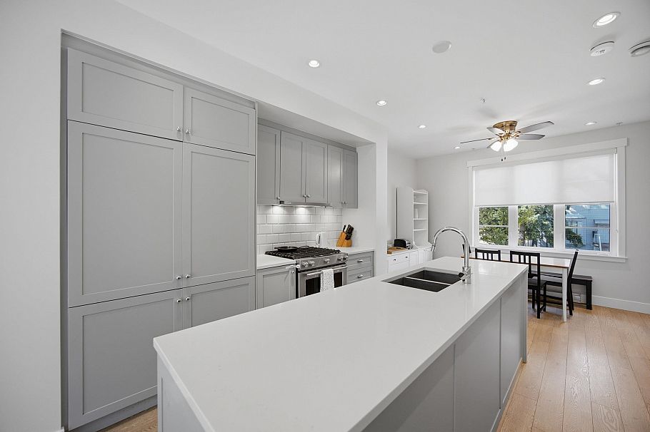 4354 Knight Street Vancouver, BC - 9