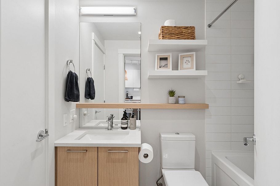 210 625 E 3rd Street North Vancouver, BC - 11