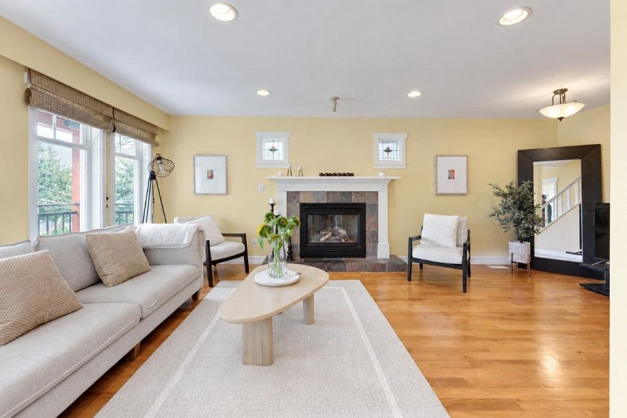 272 E Osborne Road North Vancouver, BC - 6