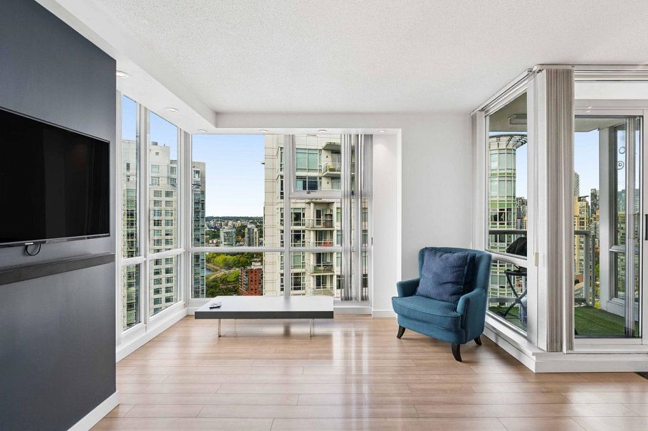 3202 193 Aquarius Mews Vancouver, BC - 5