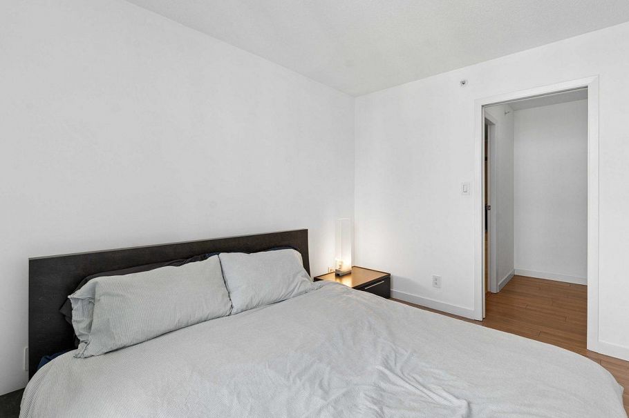 3202 193 Aquarius Mews Vancouver, BC - 18