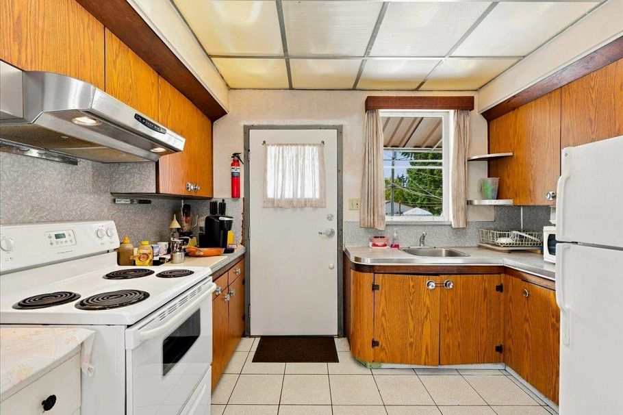 2206 E 8th Avenue Vancouver, BC - 13