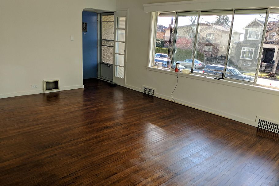6598 Doman Street Vancouver, BC - 2