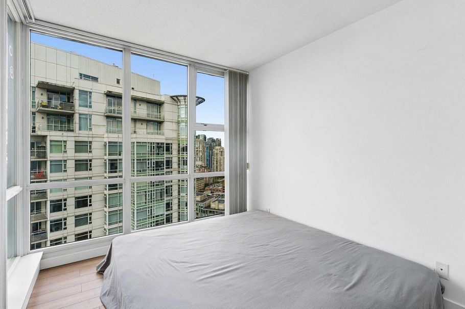 3202 193 Aquarius Mews Vancouver, BC - 21