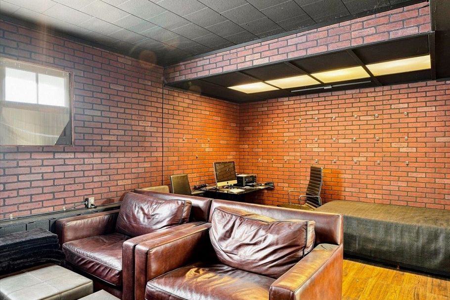 2206 E 8th Avenue Vancouver, BC - 27