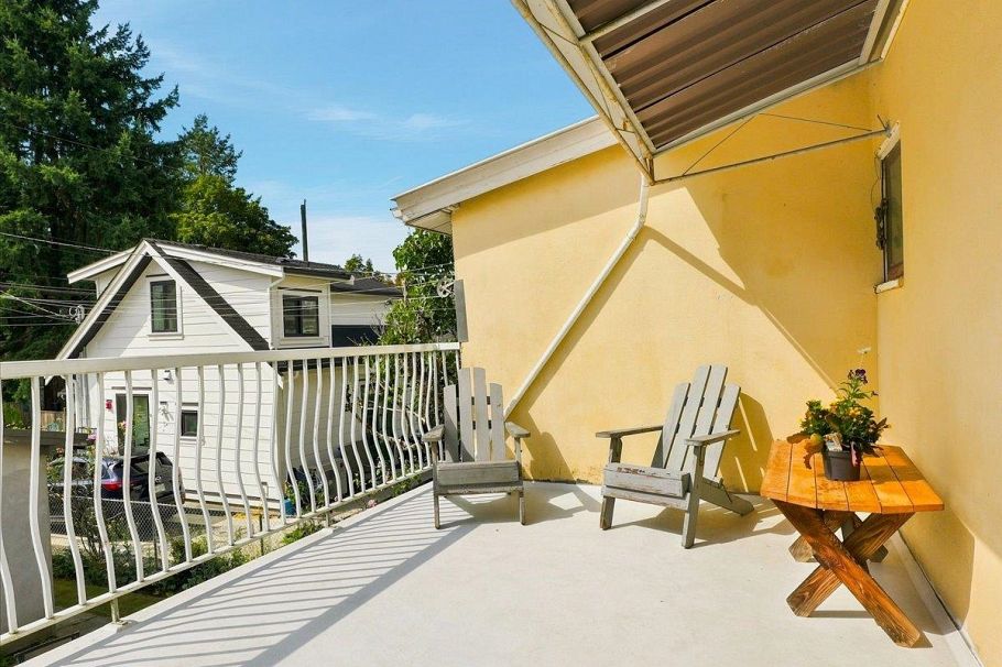 2206 E 8th Avenue Vancouver, BC - 24