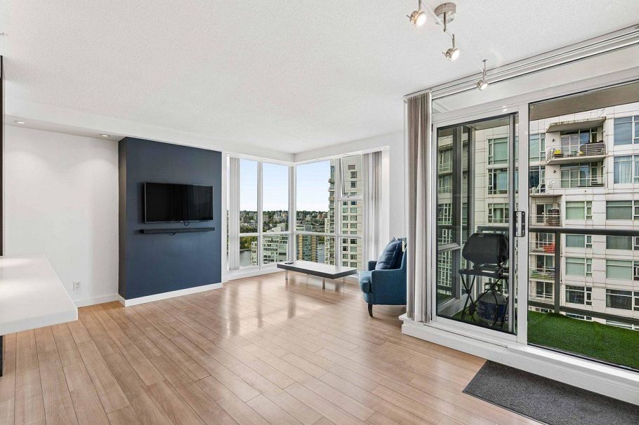3202 193 Aquarius Mews Vancouver, BC - 7