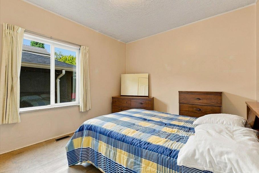 2206 E 8th Avenue Vancouver, BC - 15