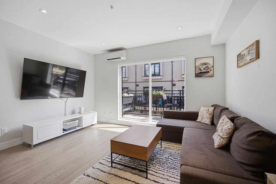 4354 Knight Street Vancouver, BC - 4