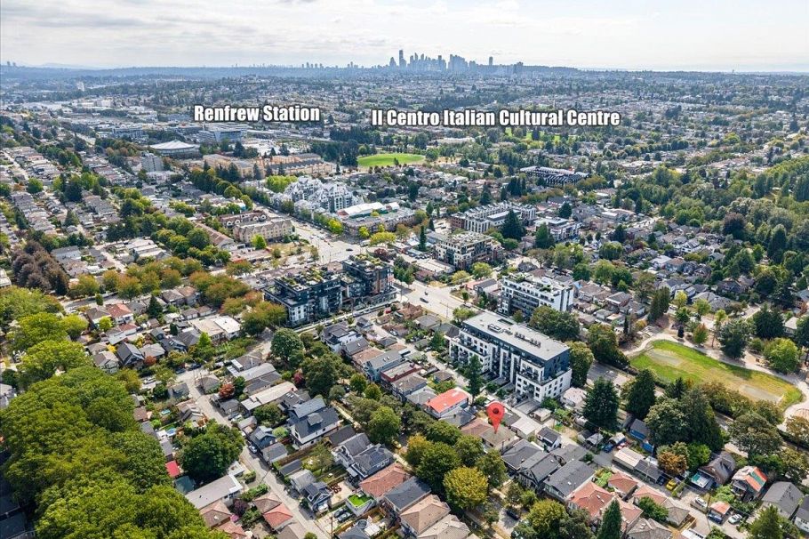 2206 E 8th Avenue Vancouver, BC - 9