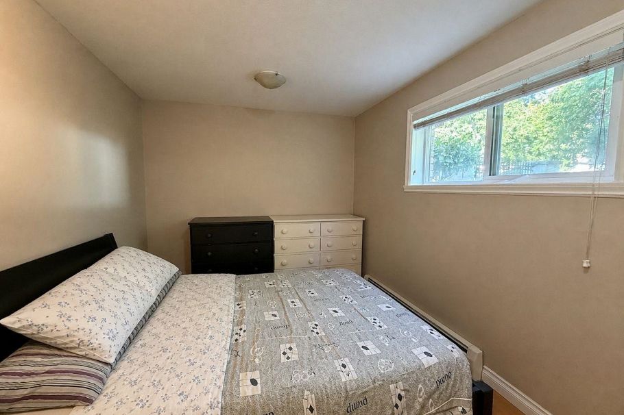 5885 Lincoln Street Vancouver, BC - 37