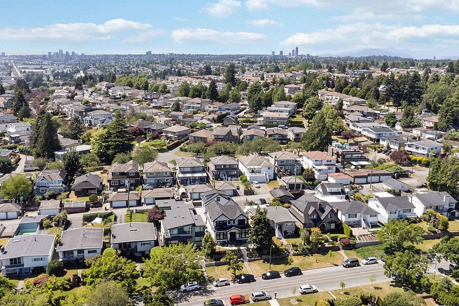 8007 Elliott Street Vancouver, BC - 22